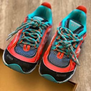 New Balance Rugged Terrain Sneakers